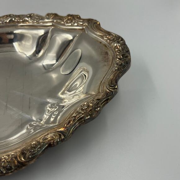 Vintage Silver Plated Tray Textured Rose Pattern Ribbon Decorative Serving Tray - Picture 8 of 8